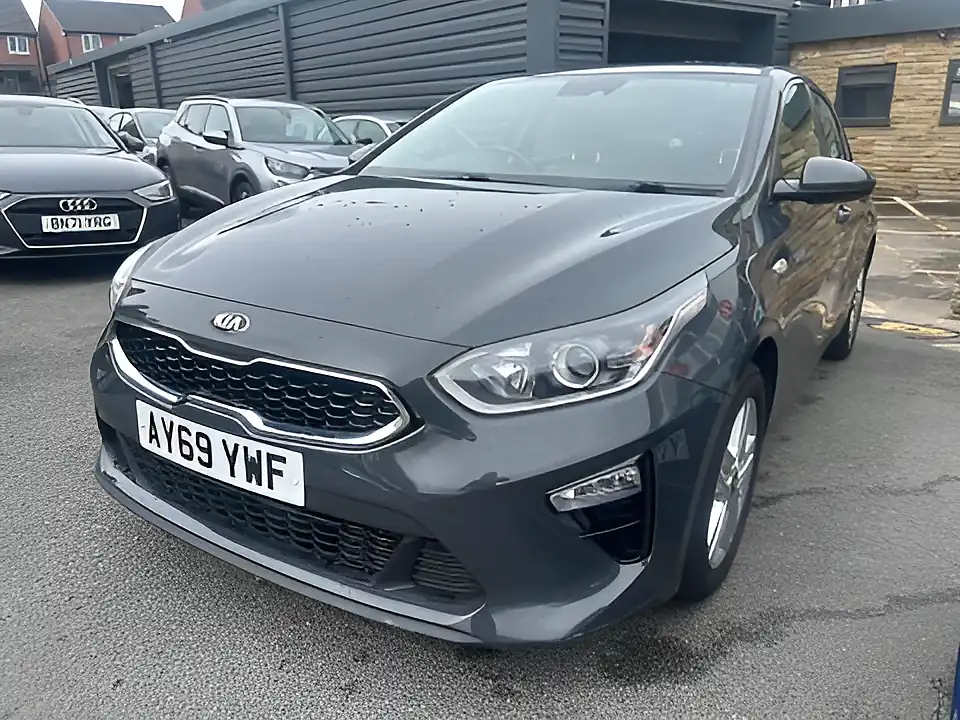 Used 2005 Kia Ceed 2 Grey - Interior and Exterior details 3