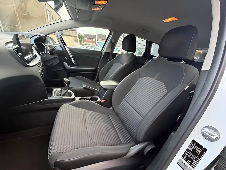 Used 2005 Kia Ceed 2 Nav Isg White - Interior and Exterior details 7