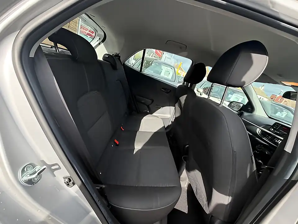 Used 2005 Kia Picanto 1 Silver - Interior and Exterior details 10