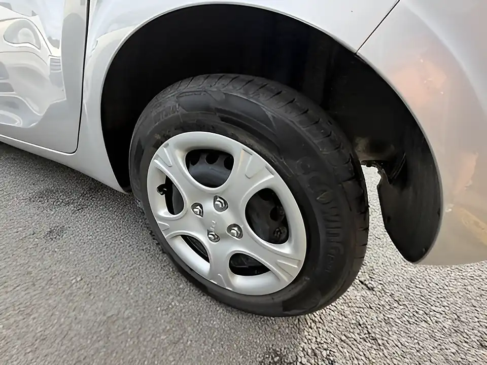 Used 2005 Kia Picanto 1 Silver - Interior and Exterior details 6