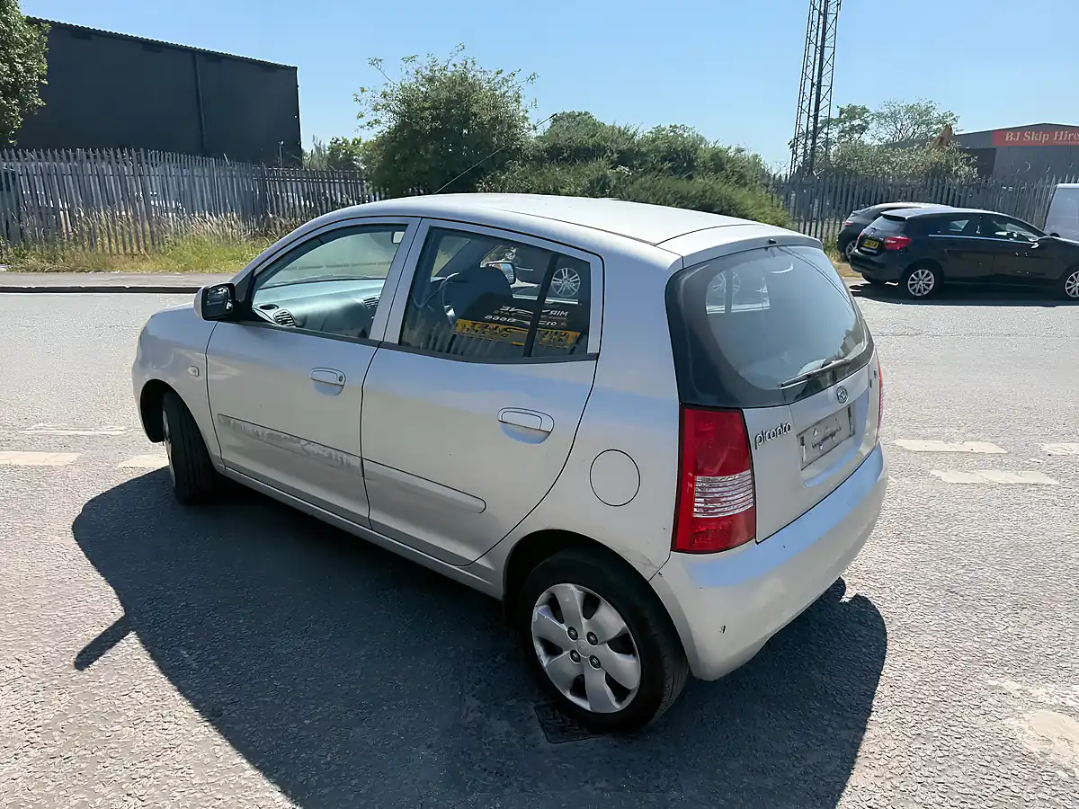 Used 2005 Kia Picanto Lx - Interior and Exterior details 3