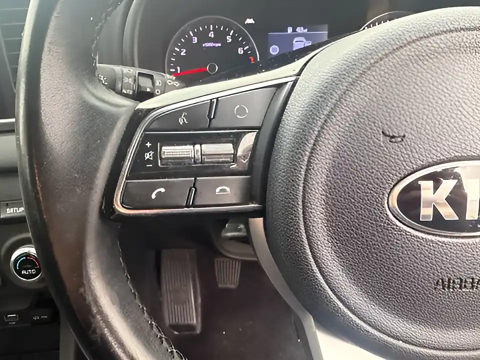 Used 2005 Kia Sportage 2 Grey - Interior and Exterior details 10