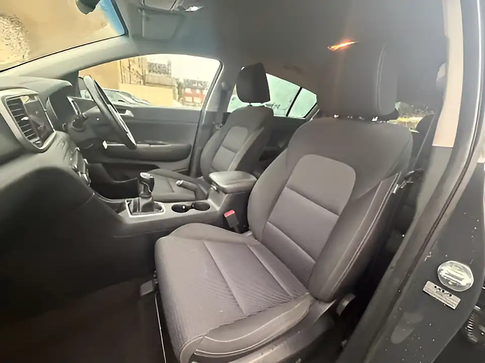 Used 2005 Kia Sportage 2 Grey - Interior and Exterior details 13