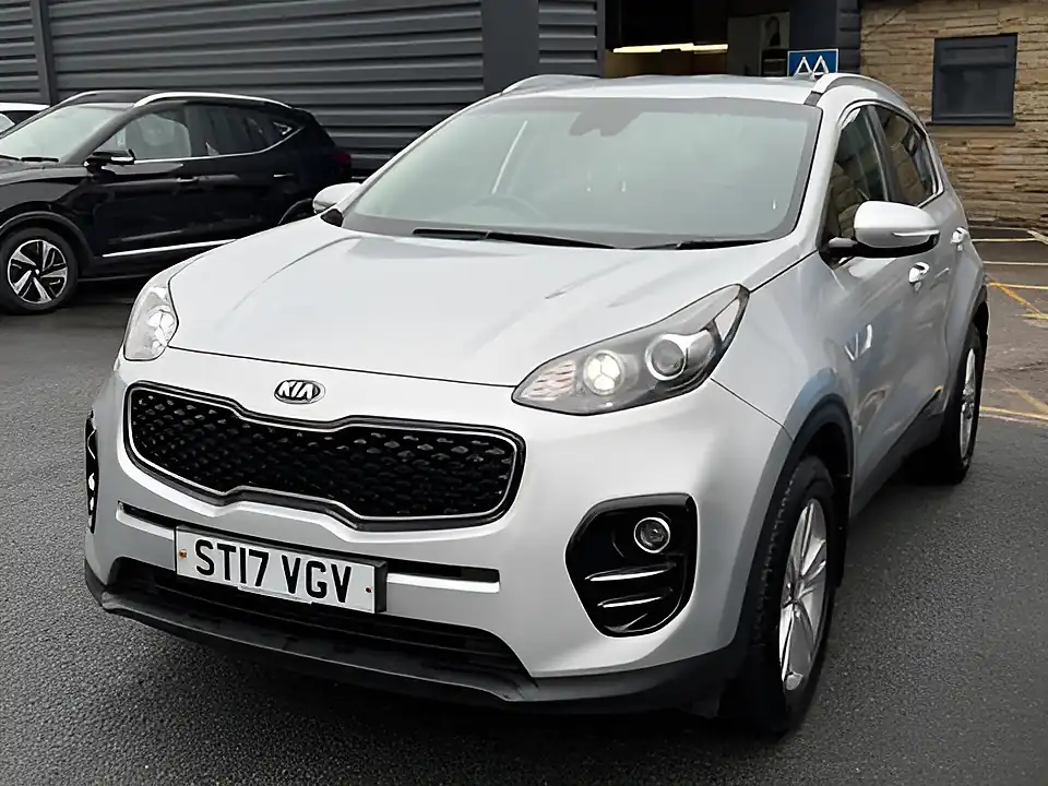 Used 2005 Kia Sportage 2 Isg Silver - Interior and Exterior details 3