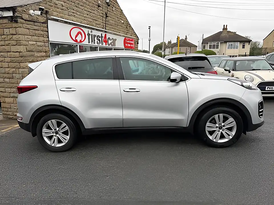 Used 2005 Kia Sportage 2 Isg Silver - Interior and Exterior details 7
