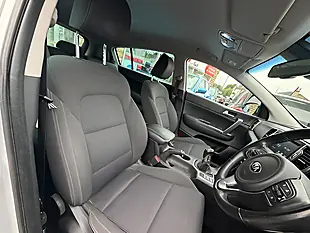 Used 2005 Kia Sportage 2 Isg Silver - Interior and Exterior details 8