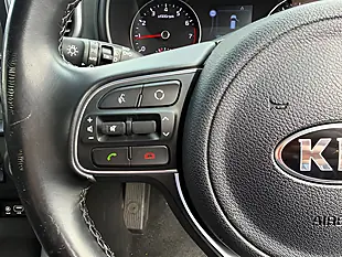 Used 2005 Kia Sportage 2 Phantom Black - Interior and Exterior details 11