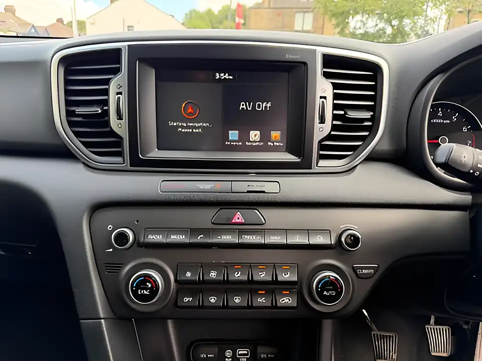 Used 2005 Kia Sportage 2 Phantom Black - Interior and Exterior details 14