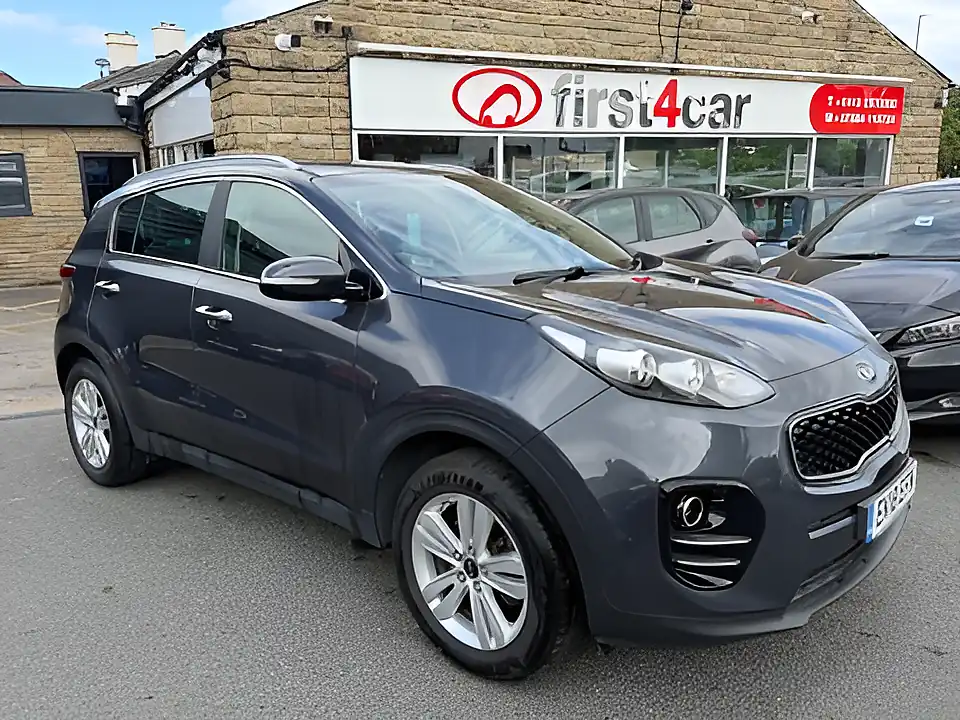 Used 2005 Kia Sportage 2 Silver - Front View