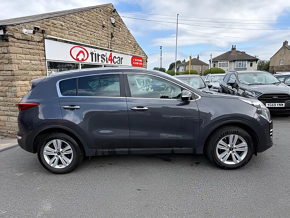 Used 2005 Kia Sportage 2 Silver - Interior and Exterior details 6