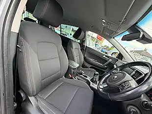 Used 2005 Kia Sportage 2 Silver - Interior and Exterior details 8