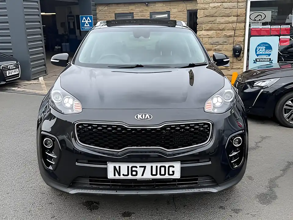 Used 2005 Kia Sportage 3 Isg Black - Interior and Exterior details 2