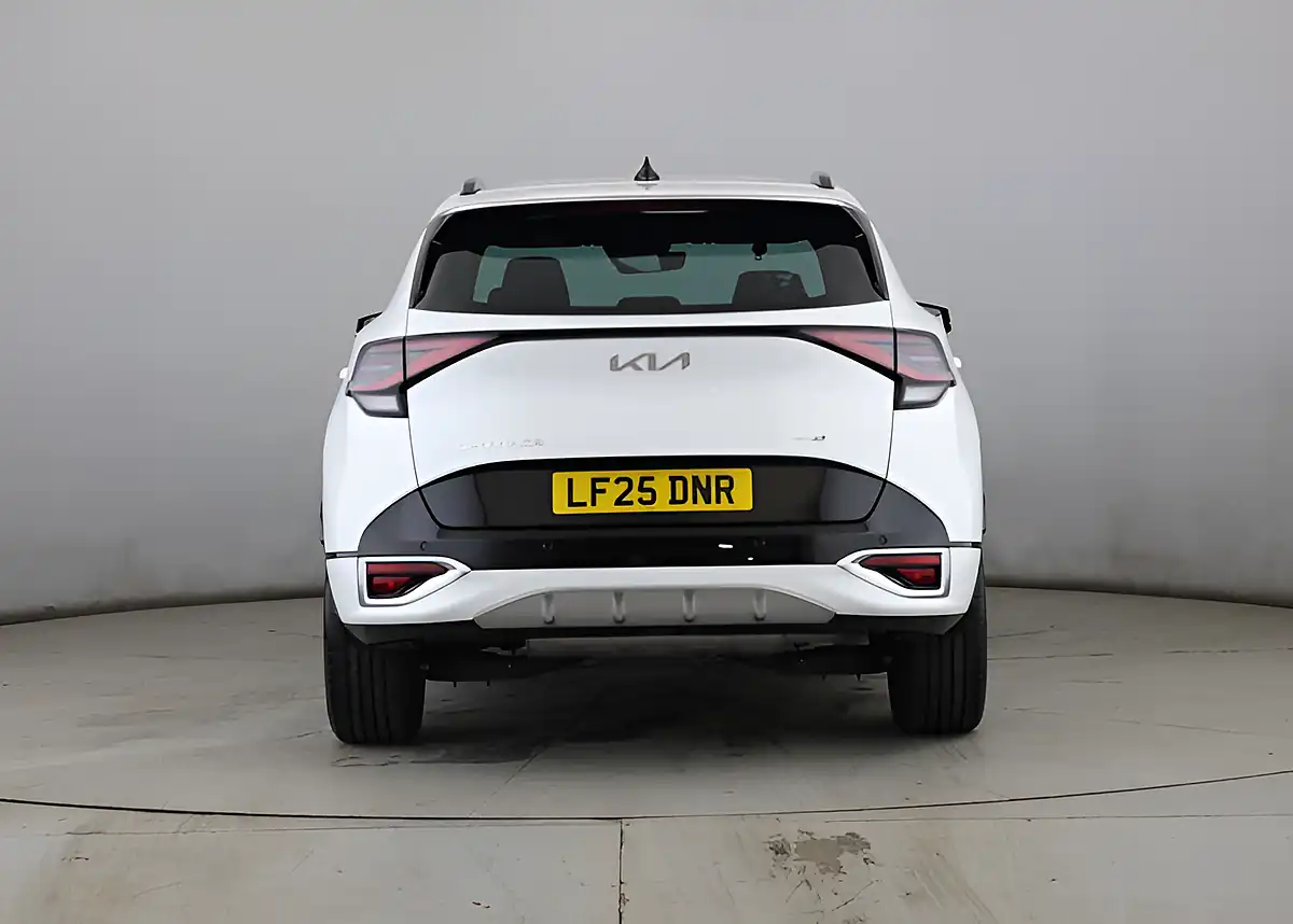 Used 2005 Kia Sportage GT-Line White - Interior and Exterior details 4