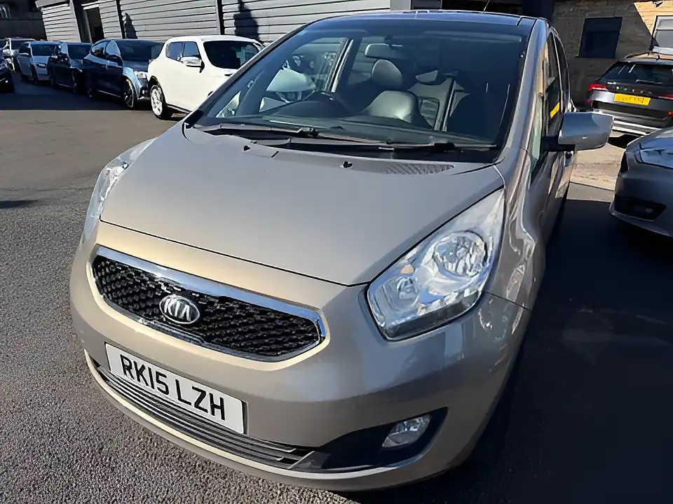 Used 2005 Kia Venga 3 Ecodynamics Silver - Interior and Exterior details 16
