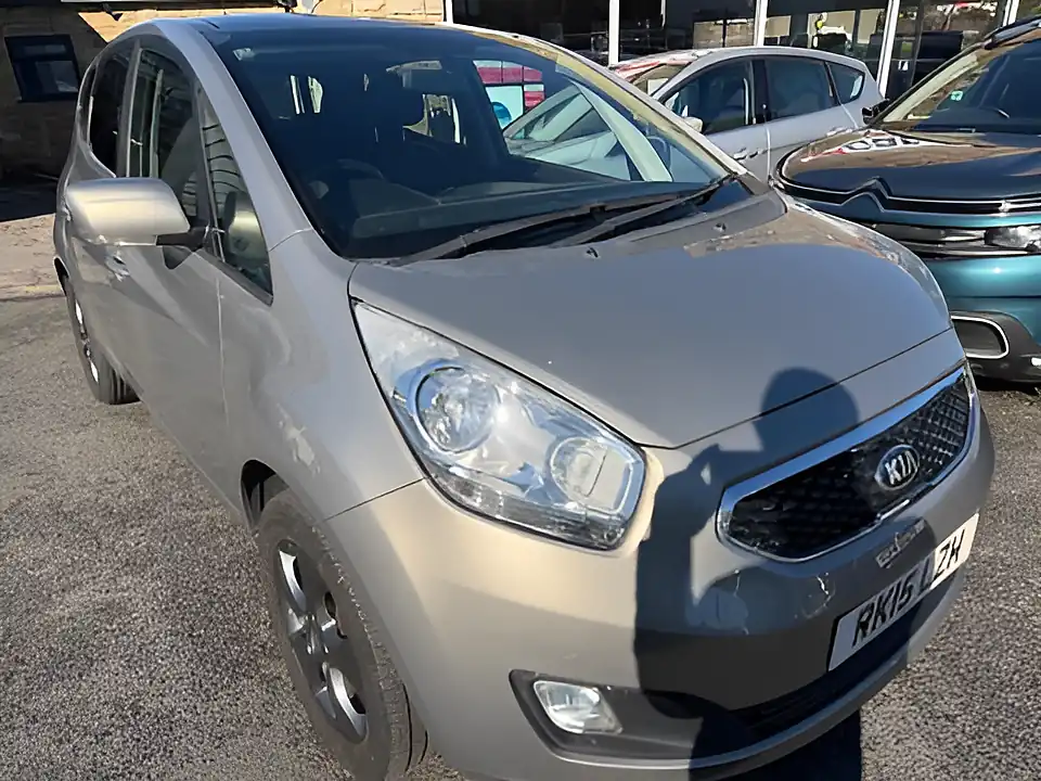 Used 2005 Kia Venga 3 Ecodynamics Silver - Interior and Exterior details 5