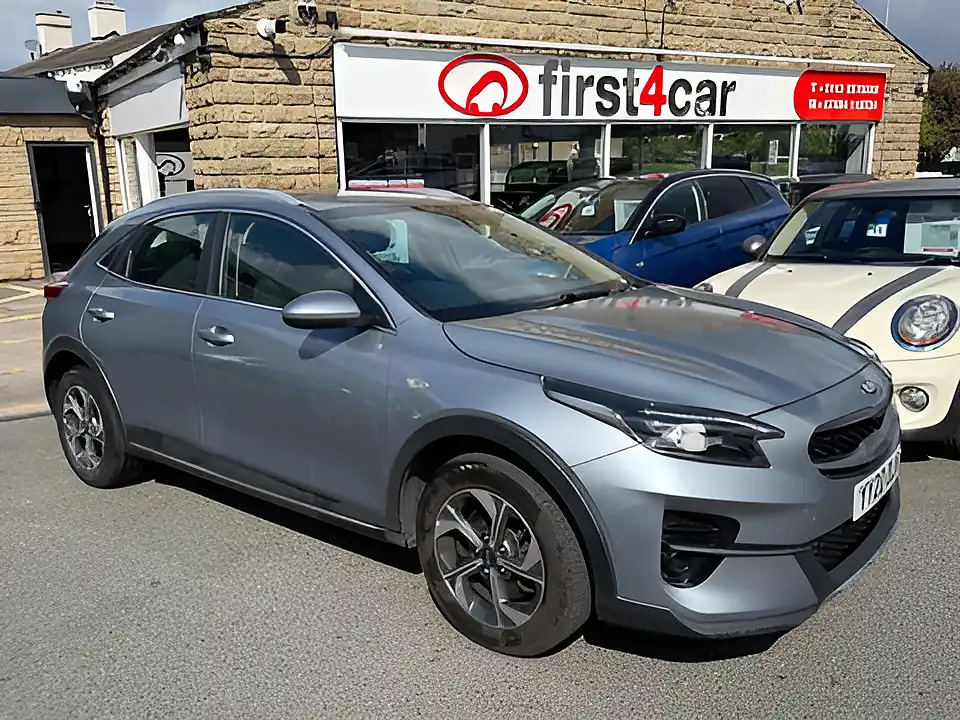 Used 2005 Kia Xceed 2 Isg Silver - Front View