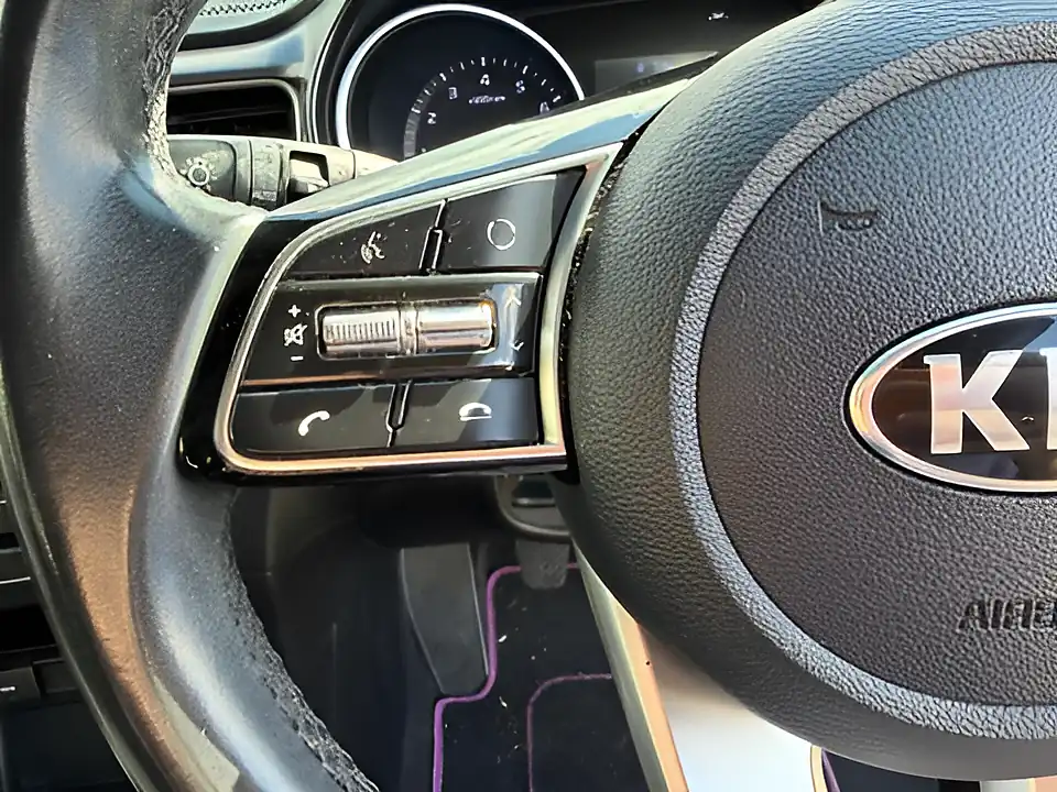 Used 2005 Kia Xceed 2 Isg Silver - Interior and Exterior details 15
