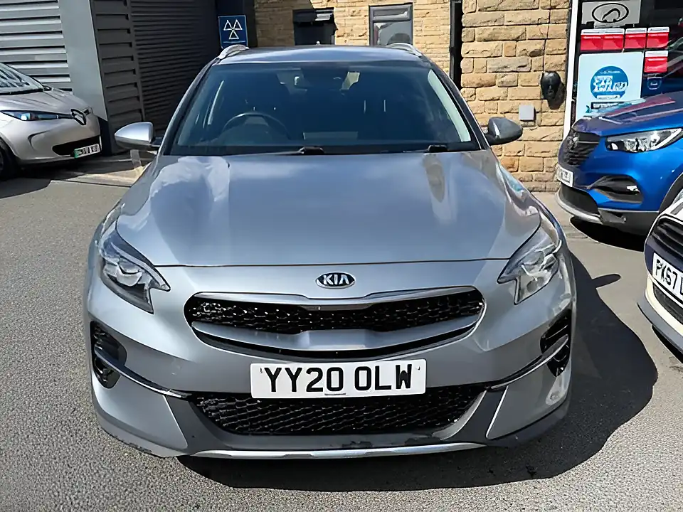 Used 2005 Kia Xceed 2 Isg Silver - Interior and Exterior details 2