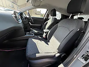 Used 2005 Kia Xceed 2 Isg Silver - Interior and Exterior details 8