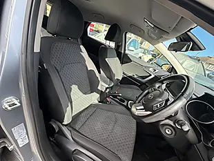 Used 2005 Kia Xceed 2 Silver - Interior and Exterior details 11