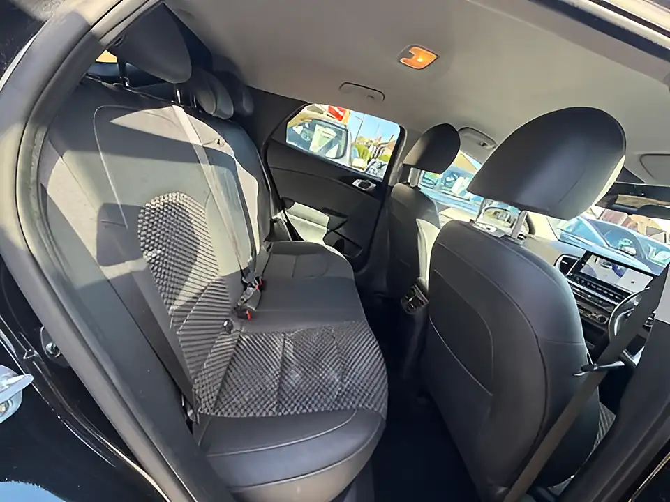 Used 2005 Kia Xceed Connect Black - Interior and Exterior details 10