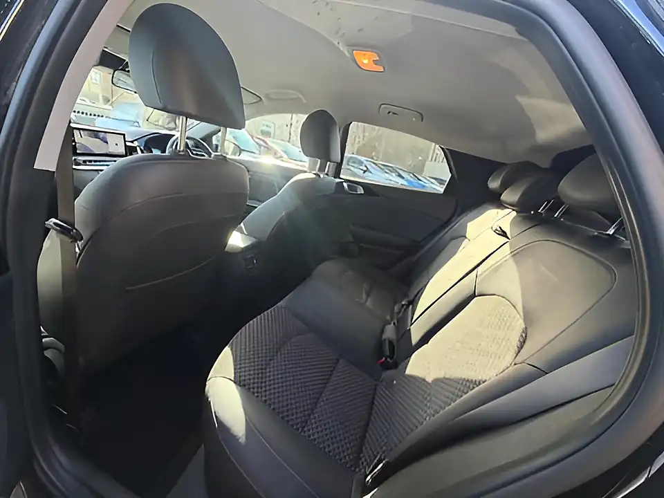 Used 2005 Kia Xceed Connect Black - Interior and Exterior details 9