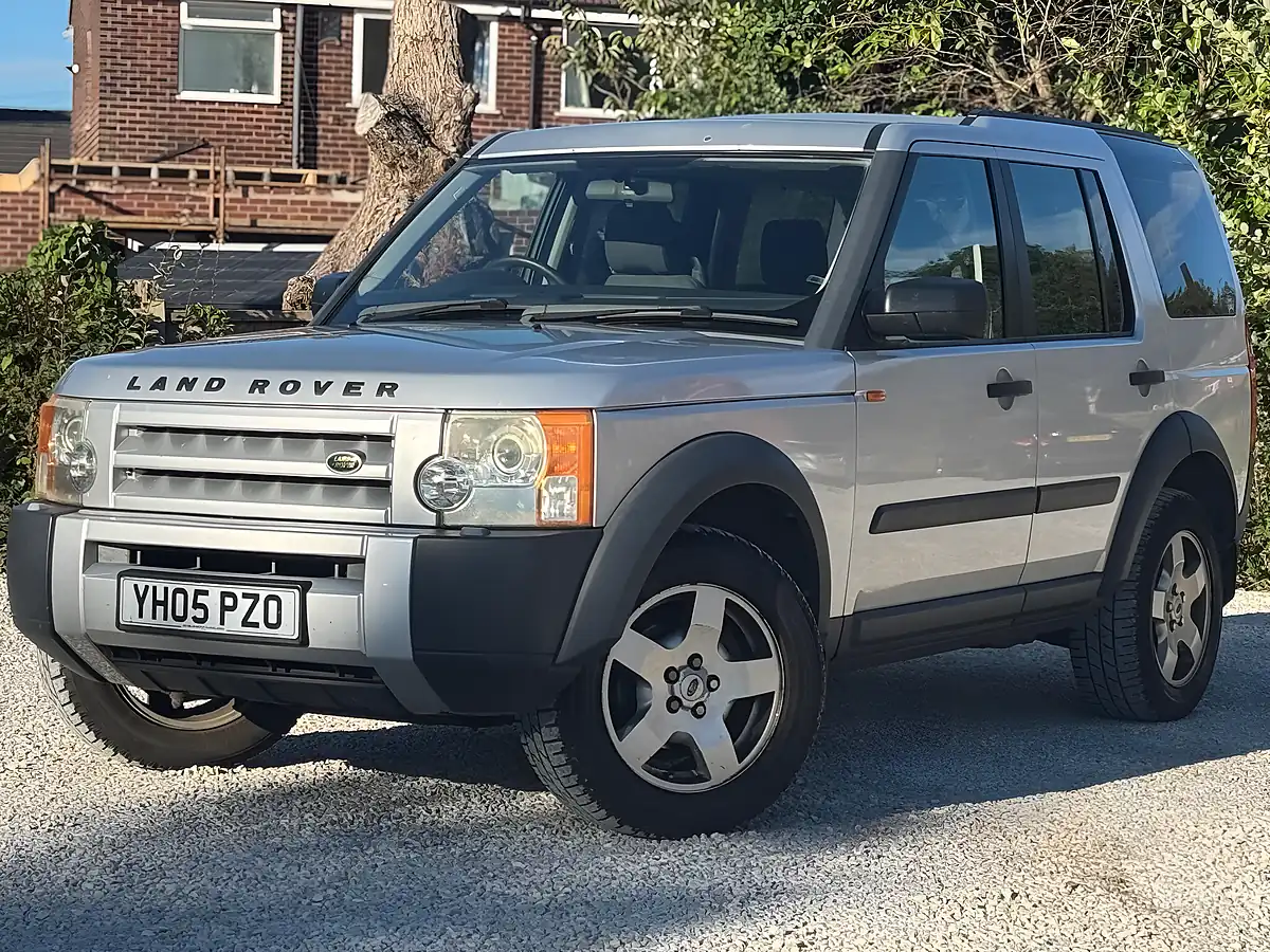 Used 2005 Land Rover Discovery 3 S Silver - Interior and Exterior details 16