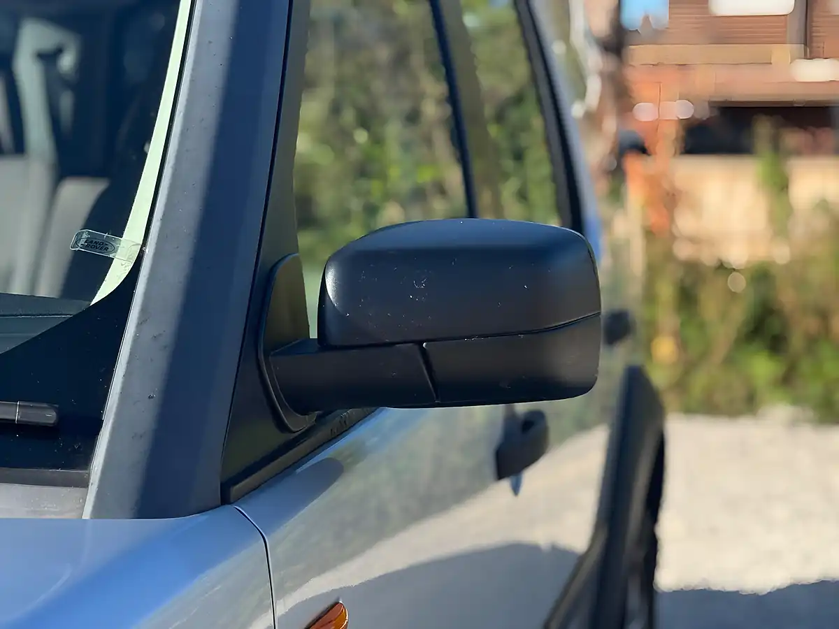 Used 2005 Land Rover Discovery 3 S Silver - Interior and Exterior details 17