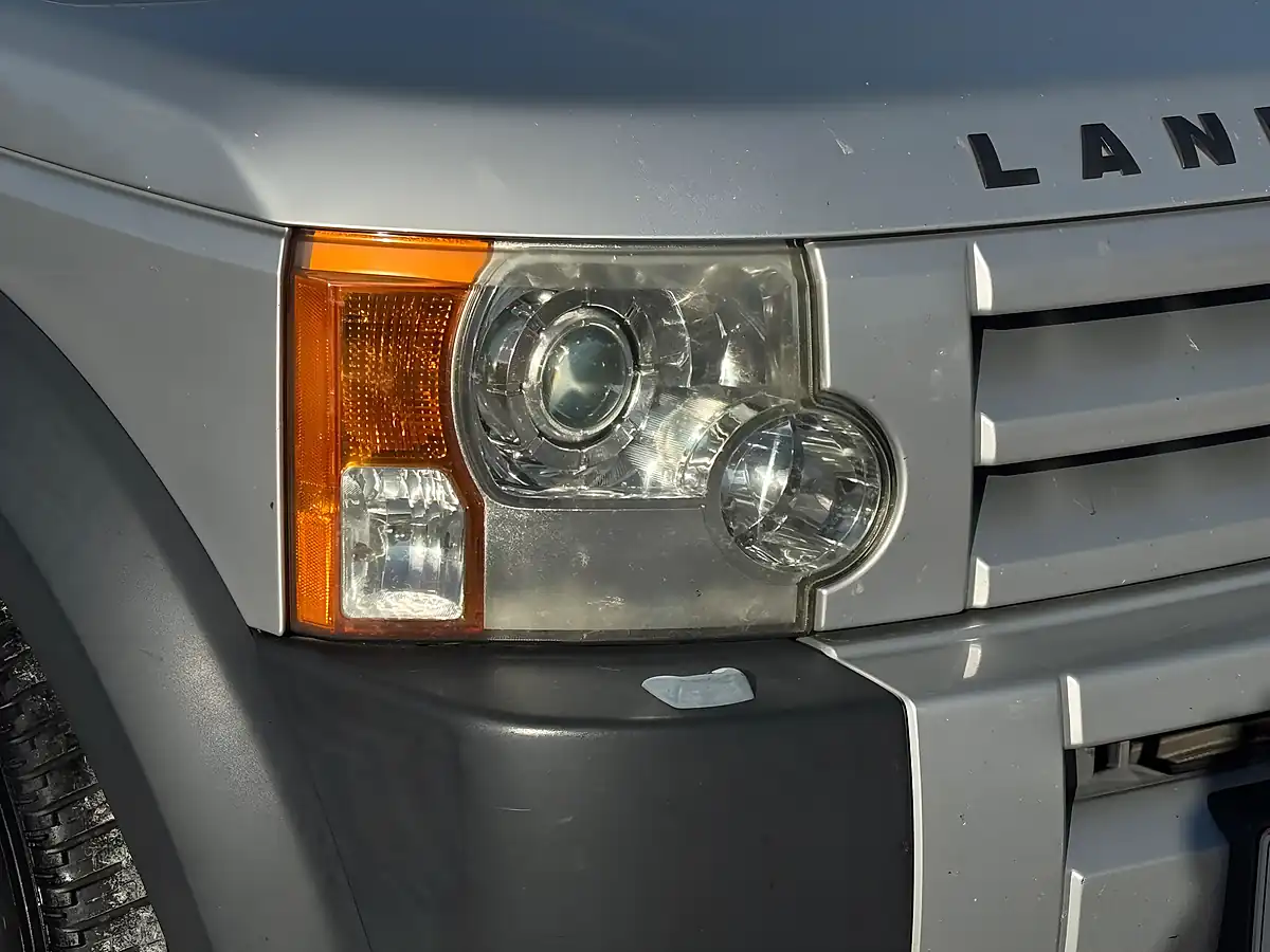 Used 2005 Land Rover Discovery 3 S Silver - Interior and Exterior details 18