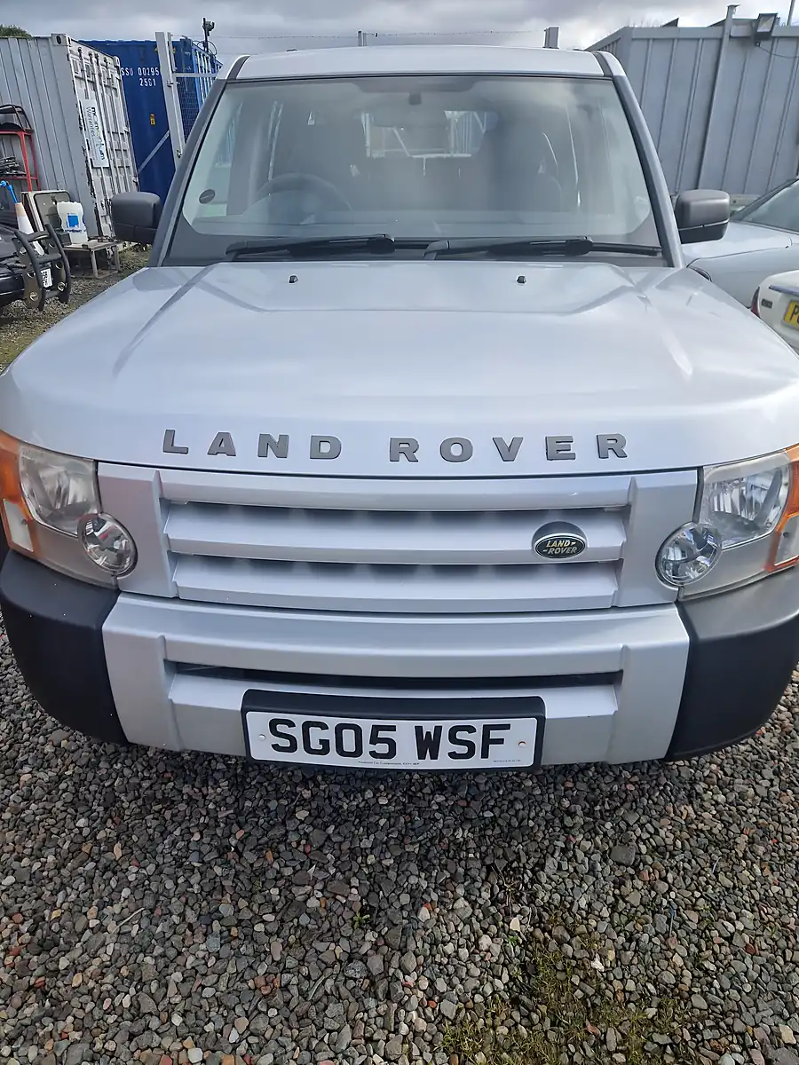 Used 2005 Land Rover Discovery 7 SEAT Silver - Interior and Exterior details 18