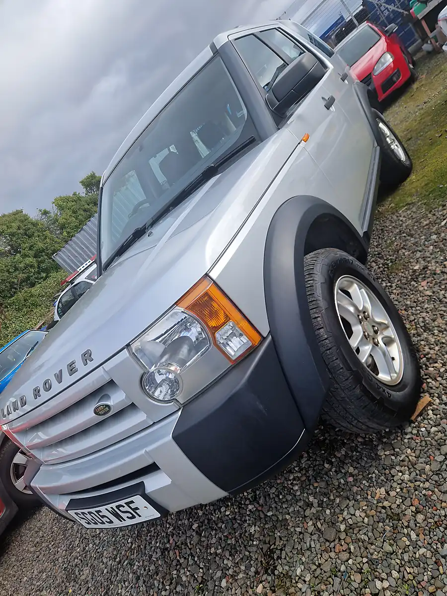 Used 2005 Land Rover Discovery 7 SEAT Silver - Interior and Exterior details 3