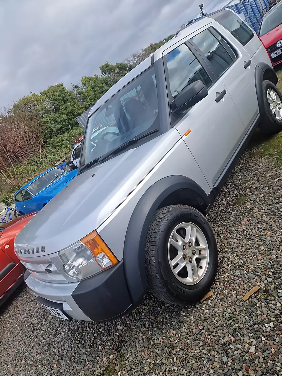 Used 2005 Land Rover Discovery 7 SEAT Silver - Interior and Exterior details 6