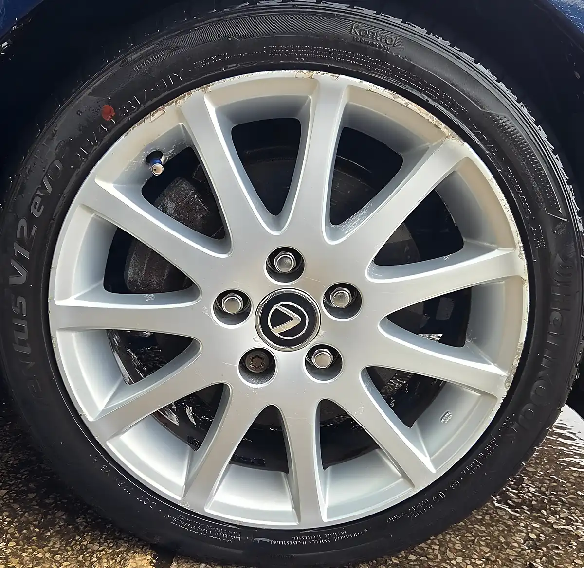 Used 2005 Lexus Is 200 Sport Blue - Interior and Exterior details 14
