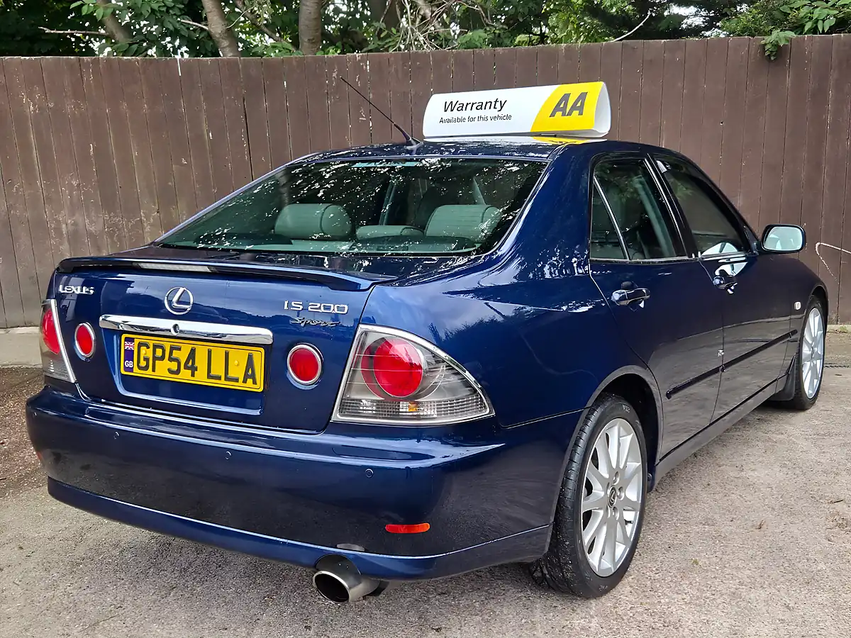 Used 2005 Lexus Is 200 Sport Blue - Interior and Exterior details 8