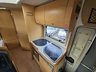 Used 2005 Lunar Champ A541 Coachbuilt 4 Berth White - Interior and Exterior details 12