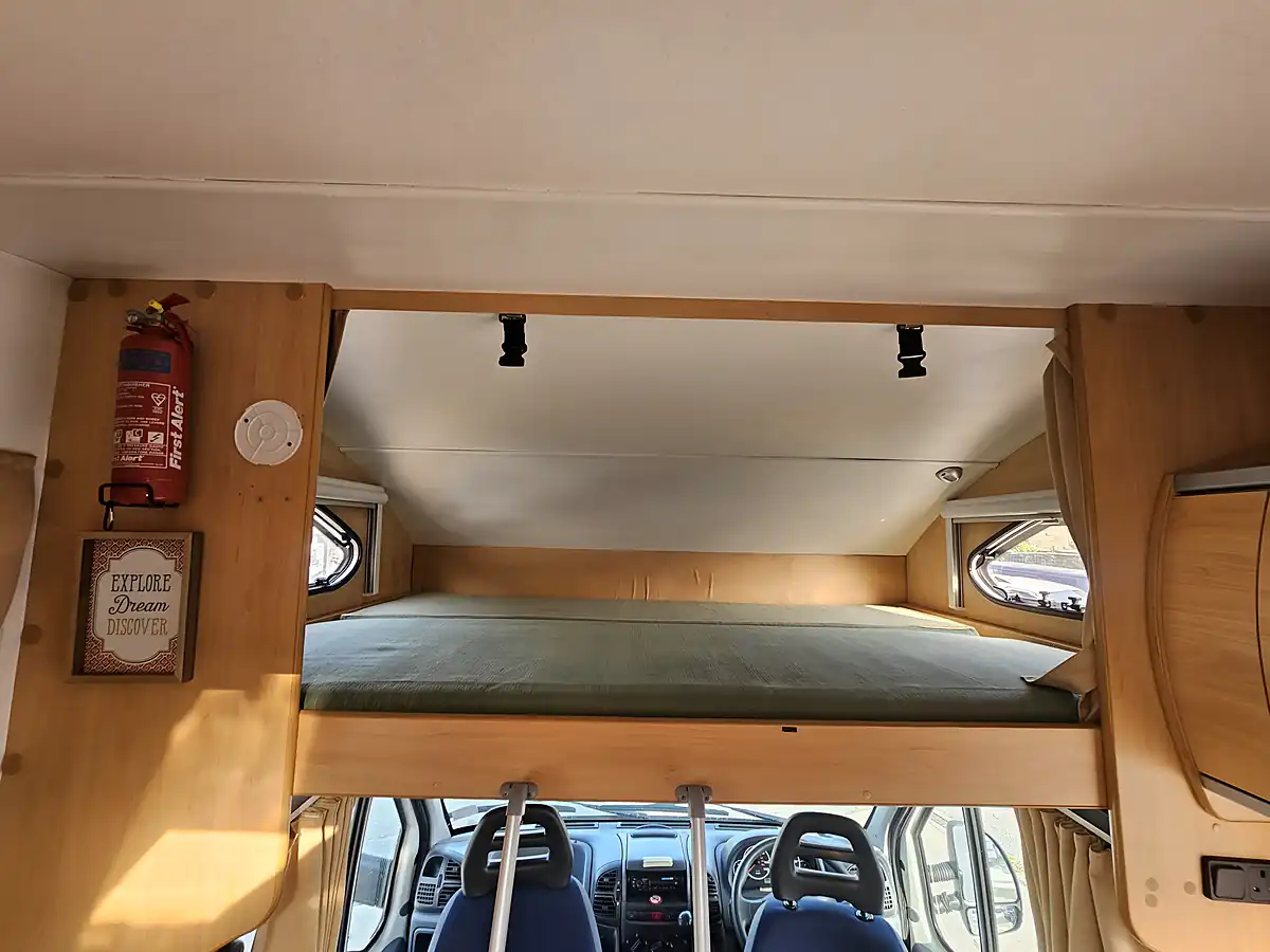 Used 2005 Lunar Champ A541 Coachbuilt 4 Berth White - Interior and Exterior details 20