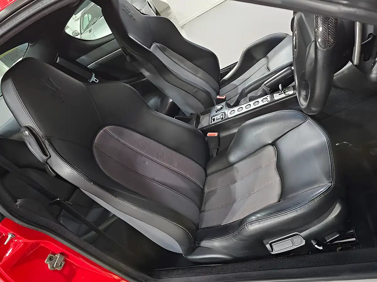 Used 2005 Maserati Gransport Coupe Red - Interior and Exterior details 19