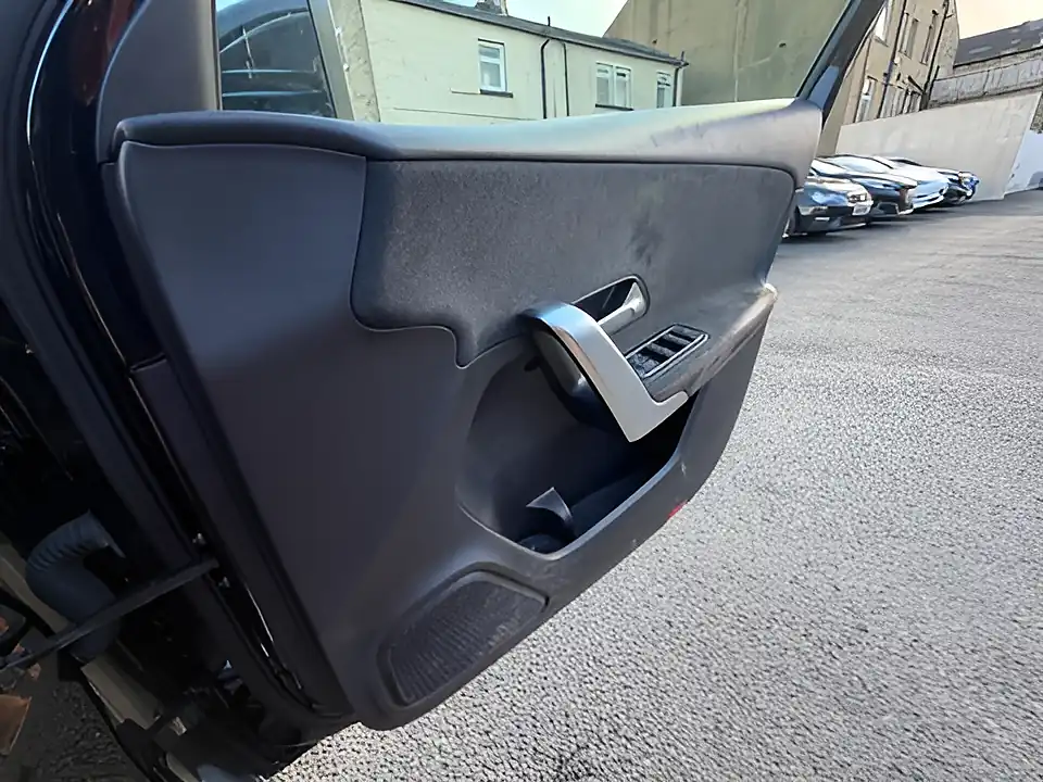 Used 2005 Mercedes-Benz a Class AMG Line Black - Interior and Exterior details 17