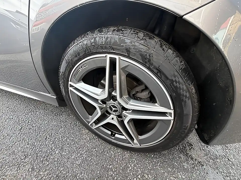 Used 2005 Mercedes-Benz a Class AMG Line Grey - Interior and Exterior details 8