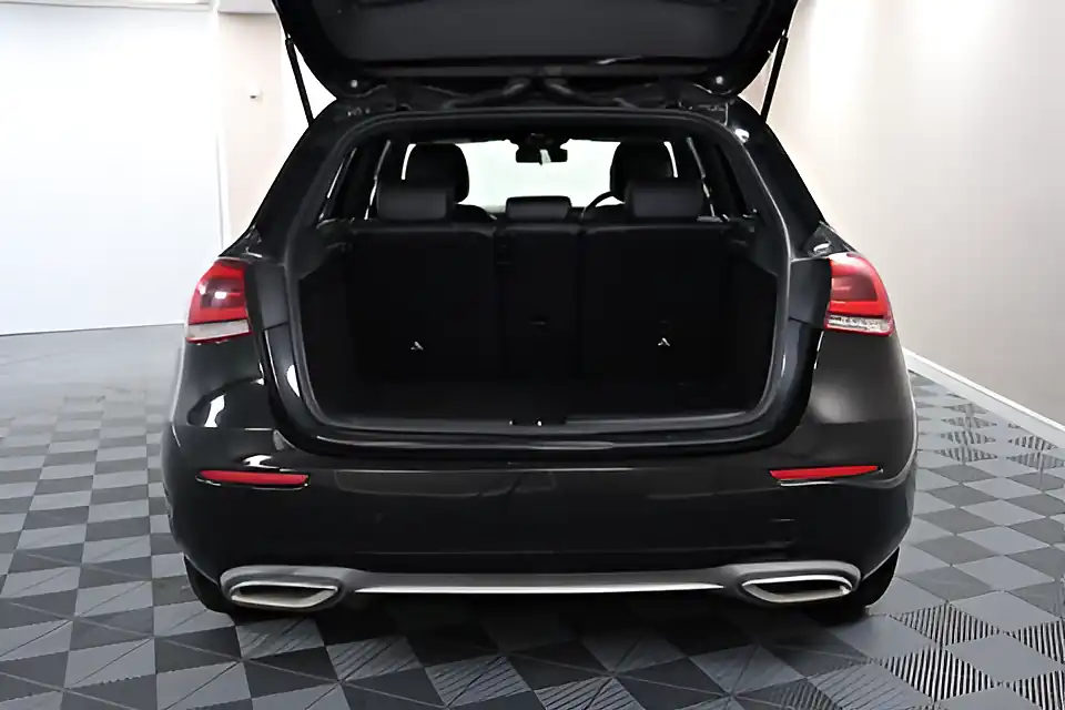 Used 2005 Mercedes-Benz a Class Sport Cosmos Black - Interior and Exterior details 10