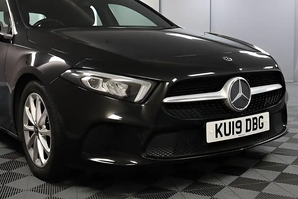 Used 2005 Mercedes-Benz a Class Sport Cosmos Black - Interior and Exterior details 13
