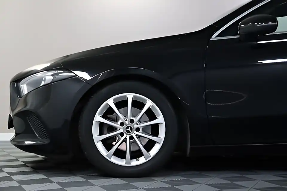 Used 2005 Mercedes-Benz a Class Sport Cosmos Black - Interior and Exterior details 14