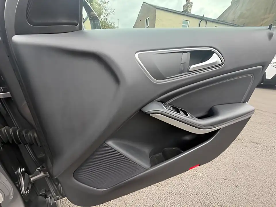 Used 2005 Mercedes-Benz a Class Sport Premium Grey - Interior and Exterior details 13