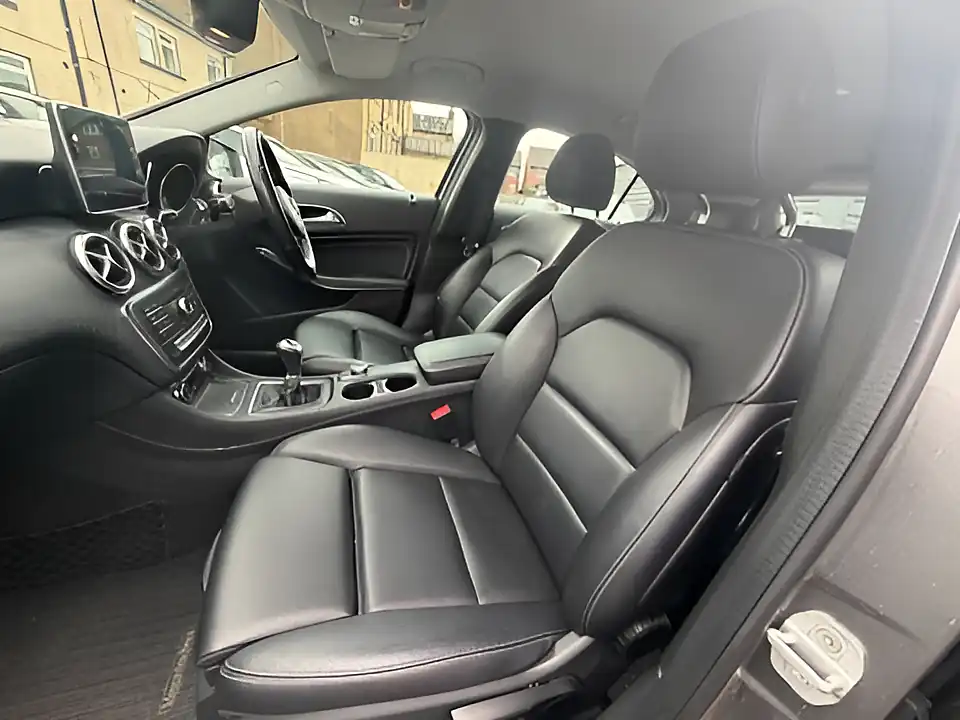 Used 2005 Mercedes-Benz a Class Sport Premium Grey - Interior and Exterior details 17