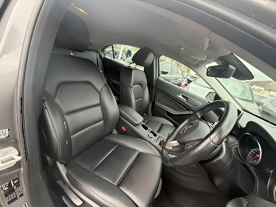 Used 2005 Mercedes-Benz a Class Sport Premium Grey - Interior and Exterior details 8