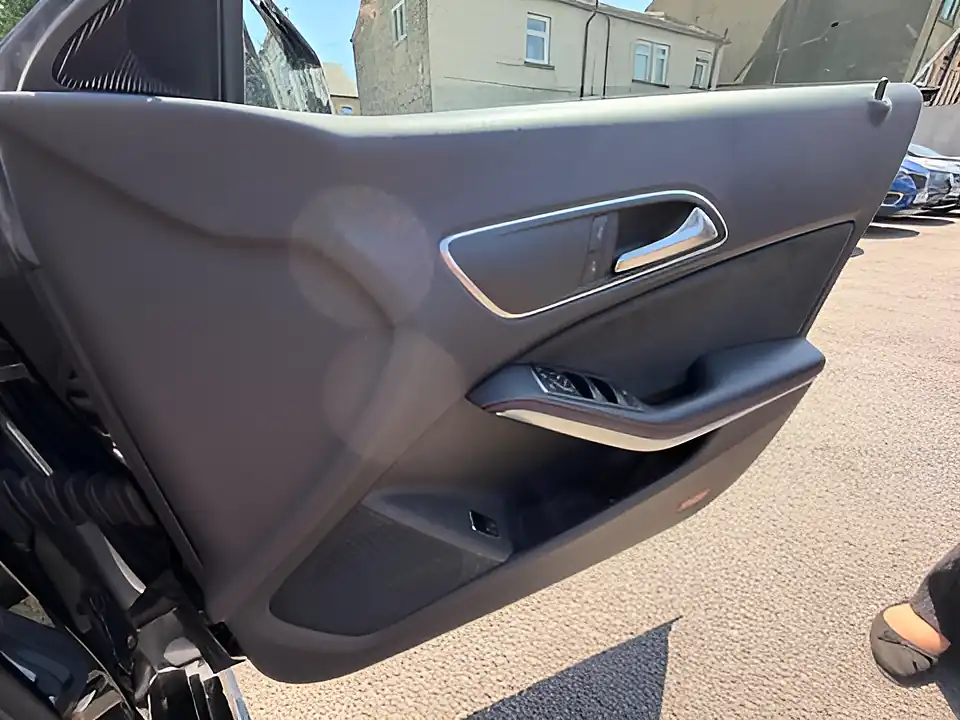 Used 2005 Mercedes-Benz Cla Class AMG Black - Interior and Exterior details 12