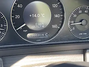 Used 2005 Mercedes-Benz Clk Avantgarde Silver - Interior and Exterior details 12