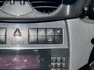 Used 2005 Mercedes-Benz Clk Avantgarde Silver - Interior and Exterior details 16