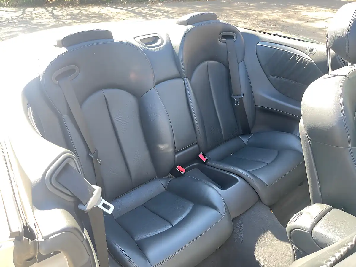 Used 2005 Mercedes-Benz Clk Avantgarde Silver - Interior and Exterior details 19