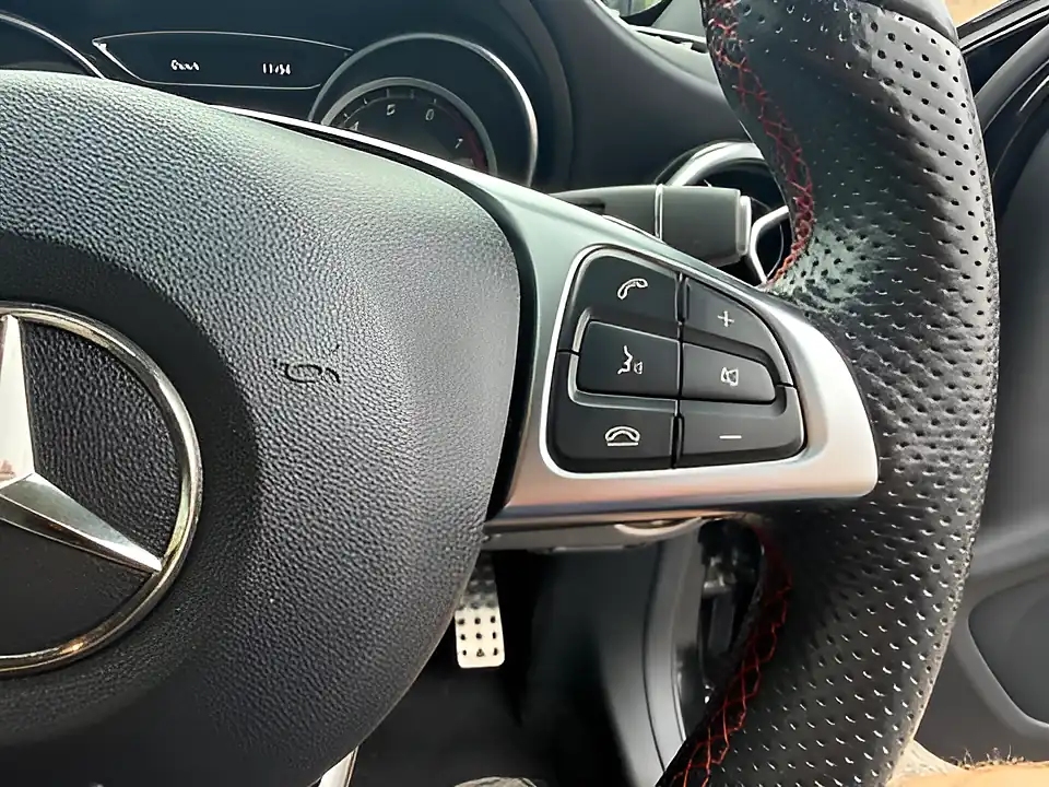 Used 2005 Mercedes-Benz Gla AMG Line Edition Black - Interior and Exterior details 12